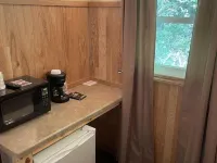 Sportsmen Motel Hotels in Allamakee County