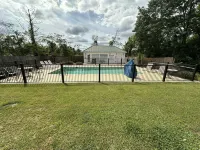 Baymont by Wyndham Thomasville - Pools