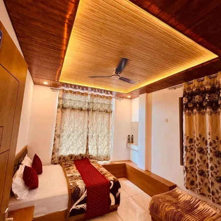 Hotel Kashi Ganga