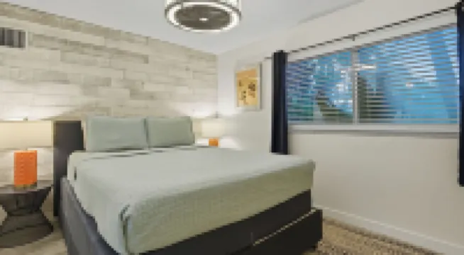 Fort Lauderdale Escape With Pool, Hot Tub & Dual Kitchens Paradise Stay by Avantstay