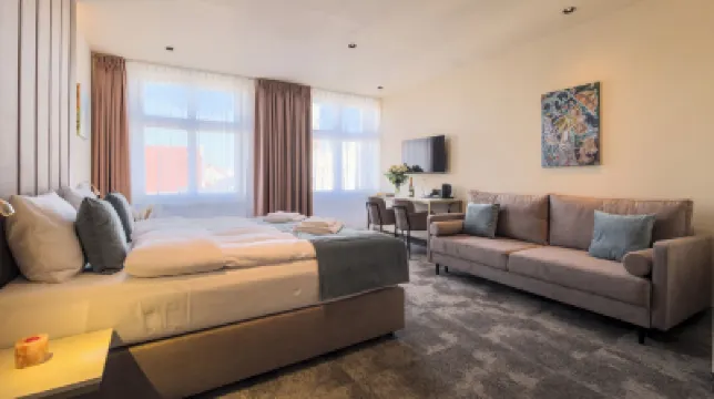 Oysters & Bubbles Gastro Rooms Rynek Square Hotels in 