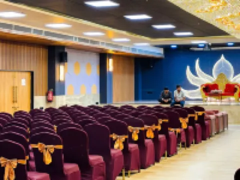 SkkyLight Lords Inn Nanded Hotel di Nanded