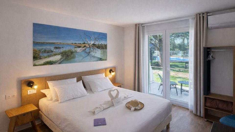 Artemia Aigues-Mortes - Hotel Avec Piscine