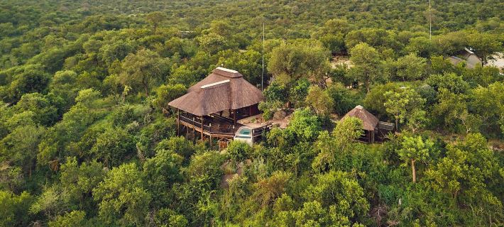 Parsons Hilltop Safari Camp โรงแรมในฟาลาบอร์วา