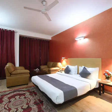 Royal Spark Inn03