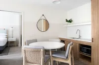 Hampton by Hilton Grand Cayman Seven Mile Beach - واي فاي