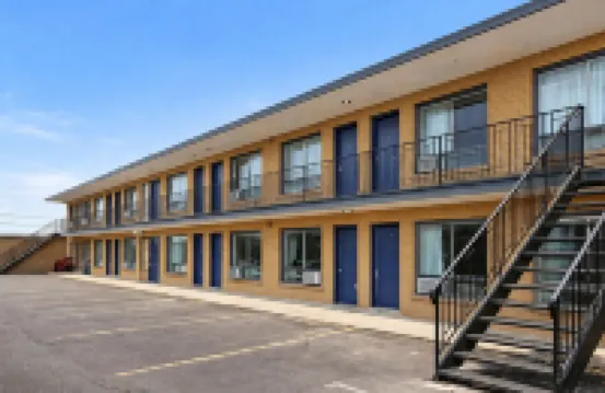 貝爾艾爾汽車旅館