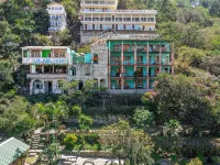 Eco Hotel Uxlabil Atitlan - parcheggio