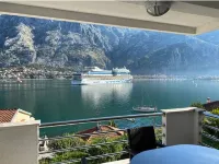Stunning, fully refurbished apartment in small, exclusive complex with pool Hotels in Muo
