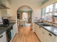 Sandy Cove Hotels in Chathill