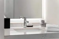 尼亞加拉瀑布/瀑景希爾頓安泊飯店