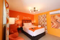 The Pink Flamingo - Georgia Peachy - 2-Star