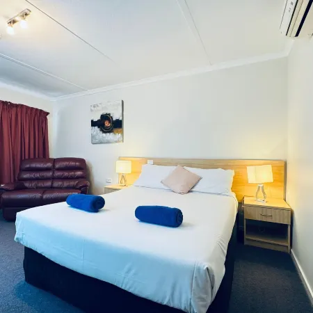 Edinburgh Motor Inn