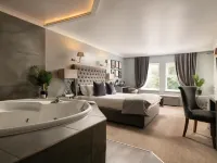 Birmingham North Moor Hall Hotel, BW Premier Collection Hotels in Sutton Coldfield