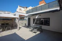 Casa D Irene Near Airport Beach - 2-Star