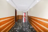 Super Deluxe Roomhotel Rise and Dine Restaurant