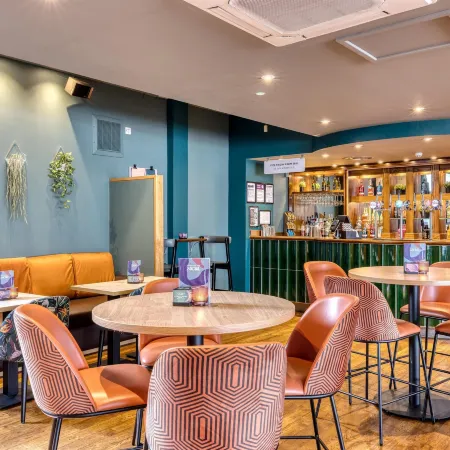 Premier Inn London Southwark (Tate Modern) Отели рядом с достопримечательностью «Театр Олд-Вик»