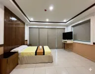 Topaz House By Gems Hotel