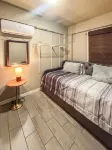 Executive Studio - 5 Minutes from Olympic Community Park