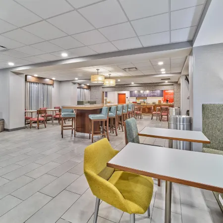 Hampton Inn Omaha/Midtown (Aksarben Area)