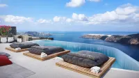 White Pearl Cavalieri - Infinity Pools