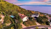 Pacific View Malibu by Avantstay Bluff-Top Ocean Views + Private Pool & Hot Tub - 3 Sao