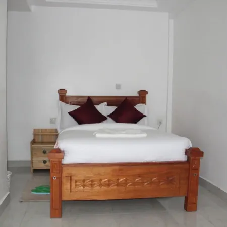 Ehtans Hotel And Accommodations