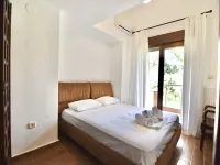 Stylish Maisonette with 3 Bedrooms in Vourvourou, Greece -  Ferienhäuser