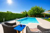 Villa Rotiana - Villas