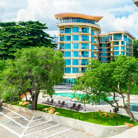 Centara Sonrisa Residences & Suites Sriracha