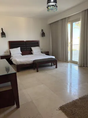 Carlton Luxury Villa