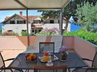 Apartment Lili Hoteles en Splitska