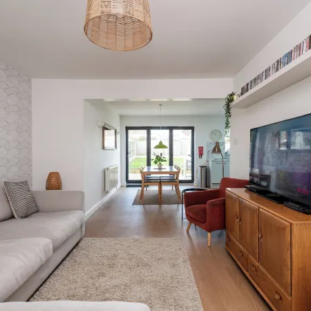 Beach Retreat with Parking Near the Sea