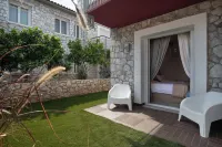 Tyros Boutique Houses