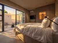 Guesthouse Ubuntu - Stellenbosch - Rooftop Pools