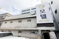 Motel Moon - Inns