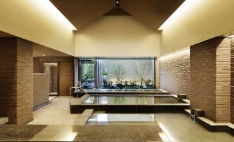 Kobe Minato Onsen Ren
