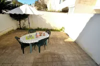 Teoma Holiday Home with Climate and Parking for 5 Guests - parking