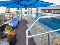 Menora Premium Da Nang - Sea Corner Boutique Отели рядом с достопримечательностью «Marble Moutain»