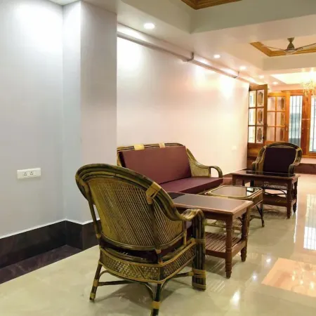 Hotel Chembiyan