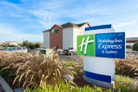 Holiday Inn Express & Suites WATSONVILLE by IHG - parking
