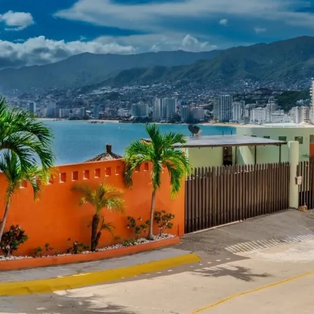 3 Sunsets, Pet Friendly Ocean View in Brisas