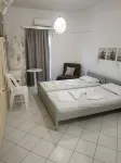 Renia Studios -Studio for 2 Pers with a Swimming Pool - Apartments