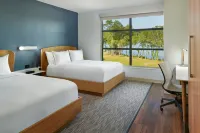 Element Bainbridge Riverfront - Gym