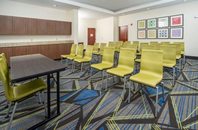 Holiday Inn Express Clayton (SE Raleigh) by IHG photo 5