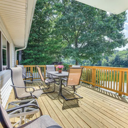 Herrington Lake Home w/ Deck: Golf, Boat & Relax!