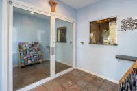 Garland Inn & Suites near Dallas TX - Parkering
