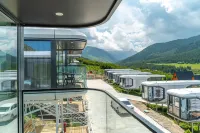 Capsule & Enesai Hotels Karakol - Bergblick