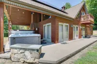 3-Acre Benezette Cabin Hot Tub, Grill and Mtn View - balcony
