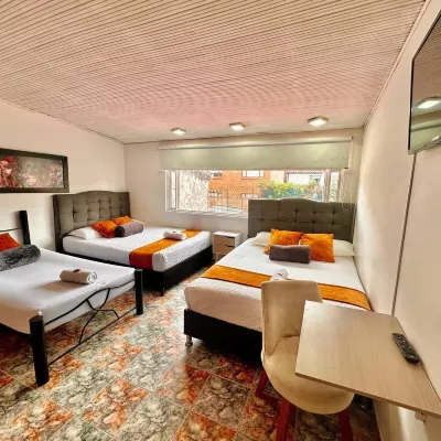 Alojamiento Flamante Bulevar Hotels near Centro Comercial Santa Fe